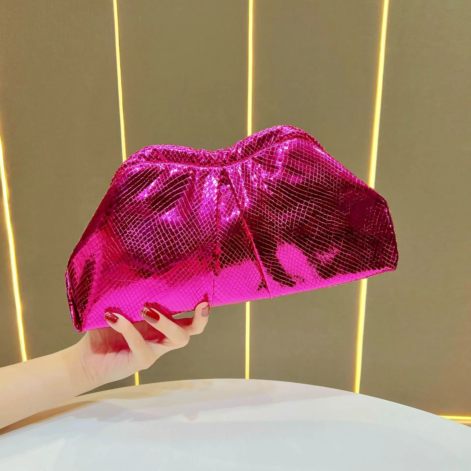 Handbag Women's Dinner Bag Fashion Exquisite Texture Shoulder Bag Simple Messenger Bag Light Luxury