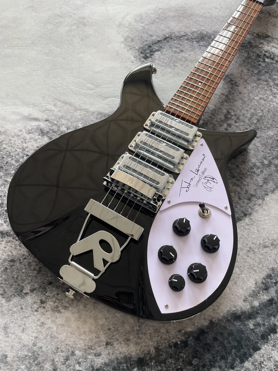Electric Guitar 325,3 mini Humbuck Pickups, 88cm Black Guitar, 527mm Scale length, Chrome Hardware