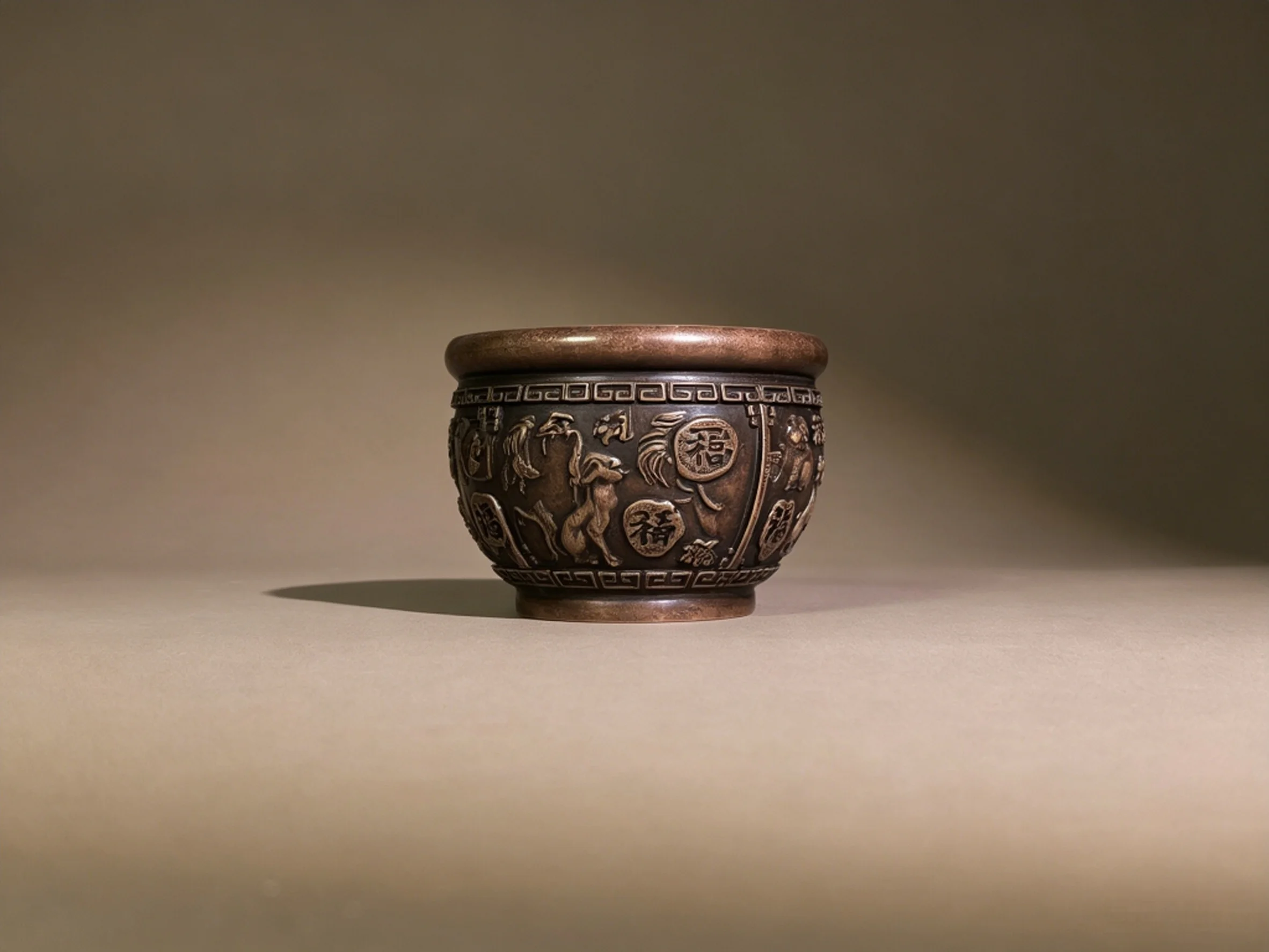 Exquisitely Embossed Hundred Blessings Jar Made of Fine Copper with Chinese Zodiac Animals, Desktop Ornament for Office & Home t