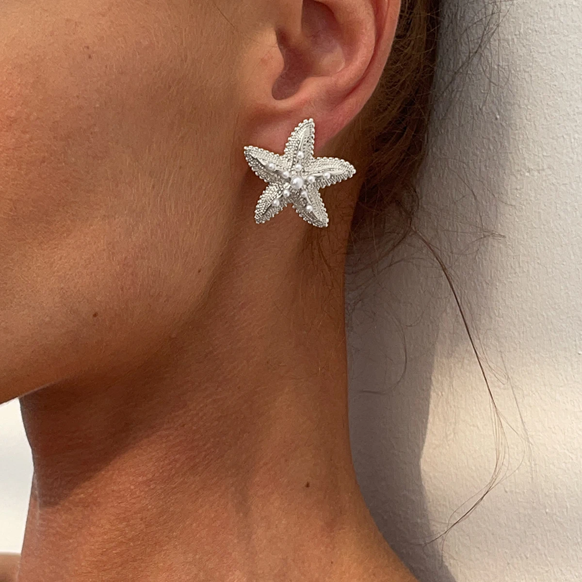 KunJoe Trendy Gold Color Simulated Starfish Ear Studs Earrings for Women Exquisite Small Star Earring Summer Beach Daily Jewelry image 3