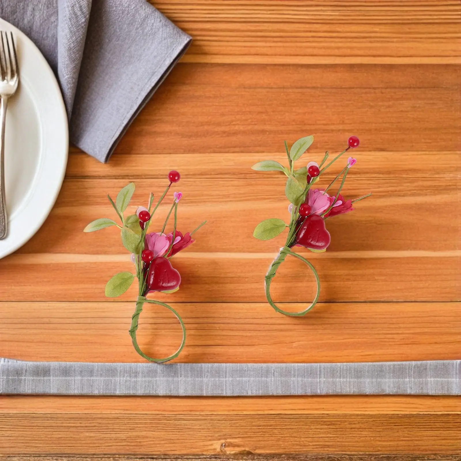 

6Pcs Valentine's Day Heart Napkin Rings Artificial Flowers Romantic Table Decor Wedding Anniversary Floral Napkin Holders