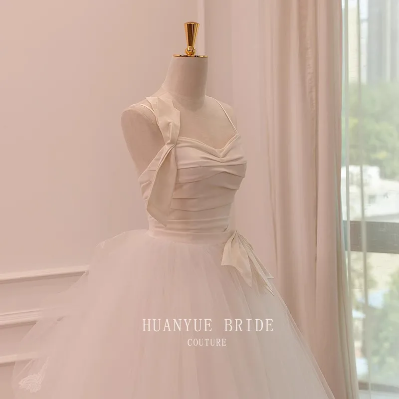 Robe de mariée sans bretelles, élégante, col licou, épaules dénudées, tenue de Rh, pour les patients