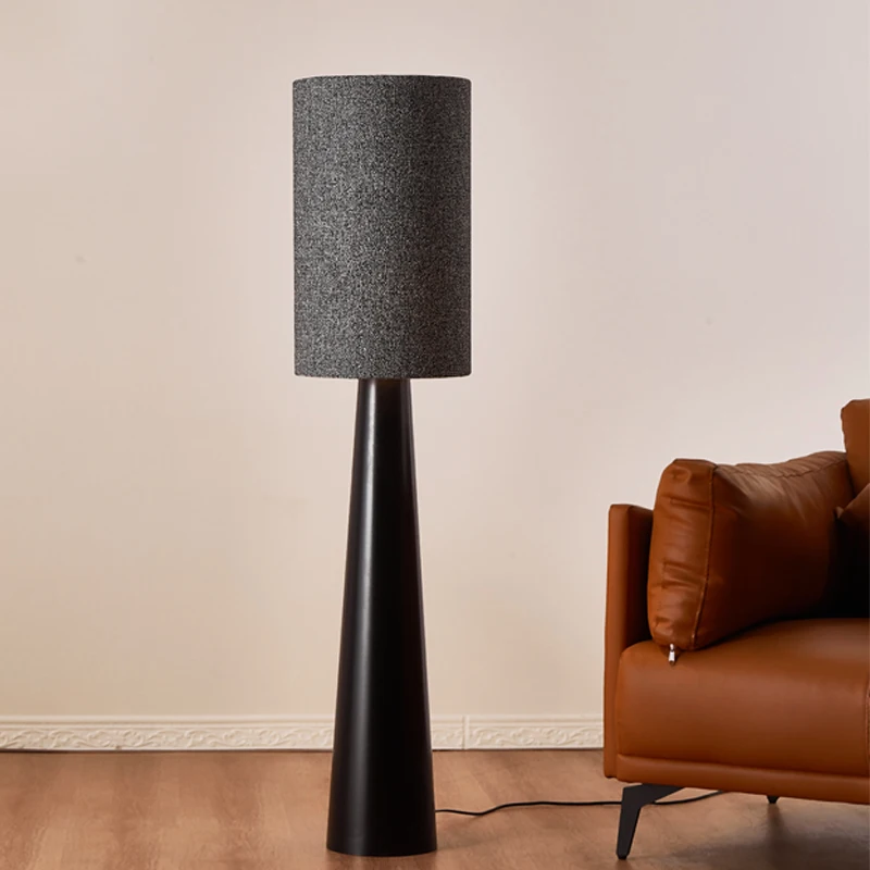 

Italian high-end fabric floor lamp designer modern simple model house exhibition hall villa re-examination decorative lamp