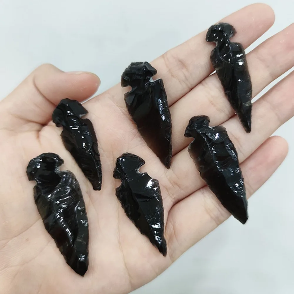 

Коллекция образцов черного обсидиана