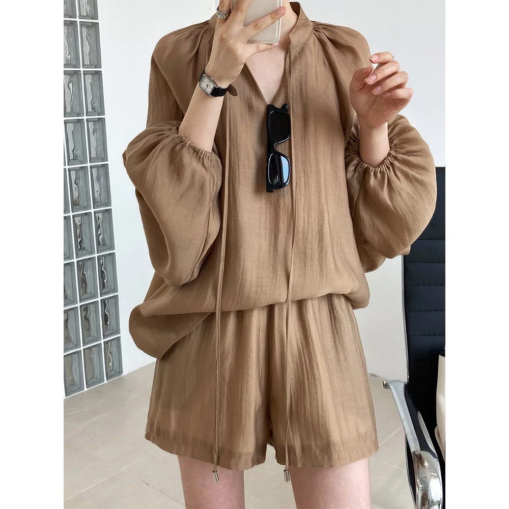 

Lace Up Long Sleeve Sunscreen Shirts Tops and Wide Leg Shorts Khaki White Black Summer Tracksuit Women Two Piece Set