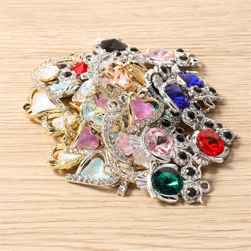 10 Stück niedliche, gemischte Kristall-Metall-Herz-, Eulen-, Schlüssel- und Mond-Anhänger für die Schmuckherstellung, Halsketten, Ohrringe, DIY-Bastelarbeiten und Accessoires – Detail 4
