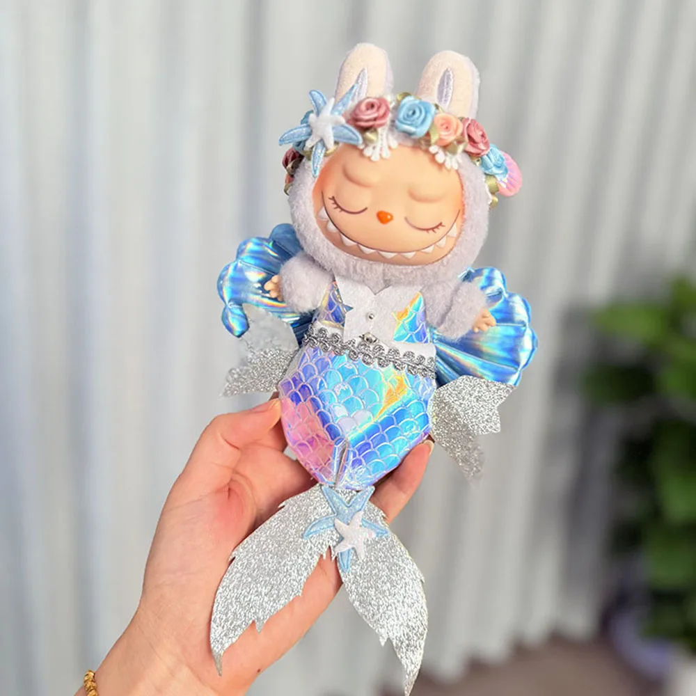 [Senza bambola] Set di abiti a sirena per bambole Labubu V1 V2 V3 con costumi a coda di pesce lucidi al laser abbinati a conchiglia