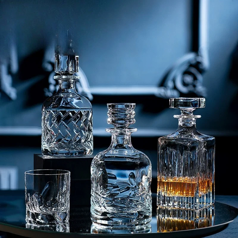 

Italy imported whiskey bottle handmade crystal glass decanter
