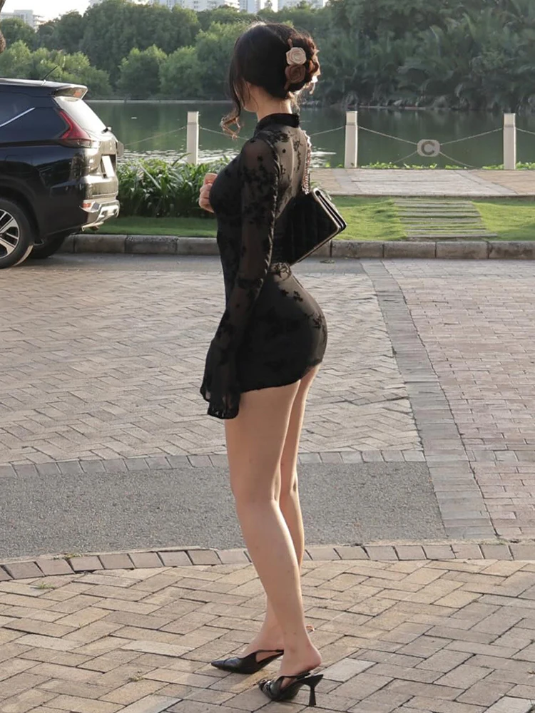 فستان شبكي جديد على الطراز الصيني من Sisterlinda فستان نسائي مثير من قماش الجاكار المجوف بأكمام جرس Coquette هوتي قابل للتمدد ملابس حفلات الورك الخوخي