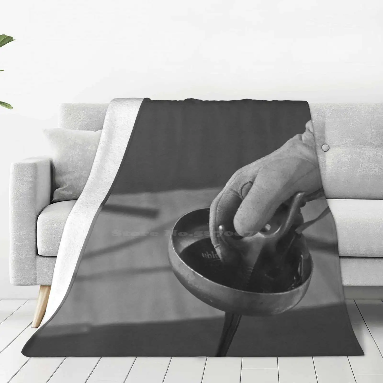 Grip Blanket Soft Warm Travel Portable Blanket Fencing Epee Scherma Escrime Black And White Fechten Spada Degen