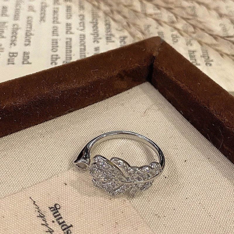 9999 gold peacock feather diamond open ring, shining like leaves, high-end, luxurious, niche style