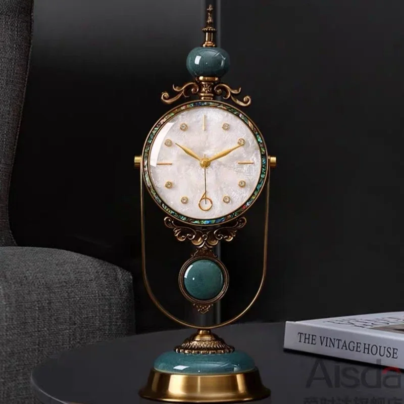 

2024 best selling European Luxury Retro Table Clock Quiet Bedroom Creative Desktop Decoration for home decor