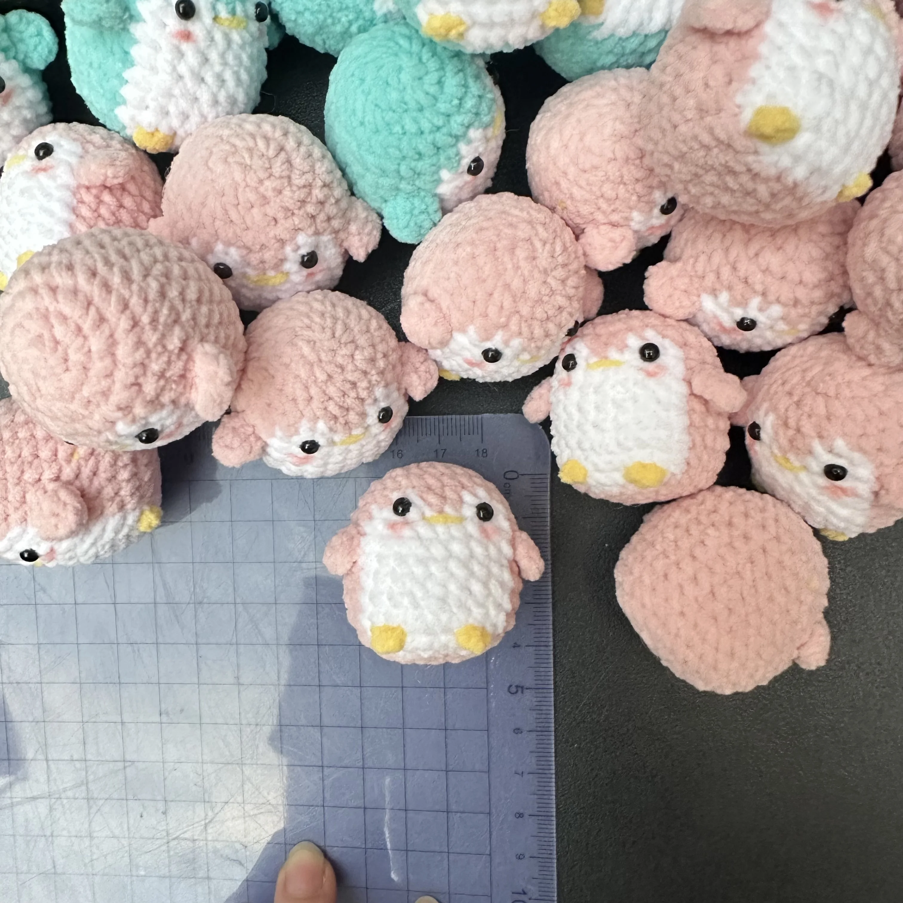 Finished Handmade Creative Cute Cotton Wool Penguin Doll Crochet Keychain Wholesale Knitting Bag Pendant Car Keyrings Wholesale