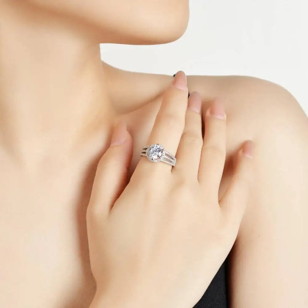 Anello di moissanite di colore blu reale da 1.0 carati anelli di fidanzamento di nozze di colore giallo solido del nastro sterlina 925 per le donne