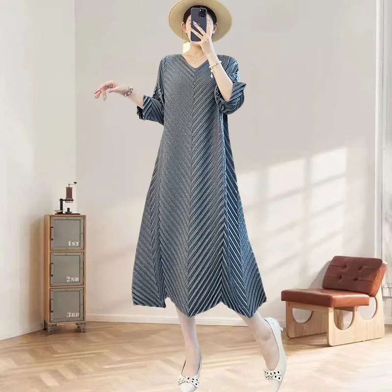 Miyake Pleated Solid Color Loose Dress Casual Loose Plus Size Long Dress 2025 Autumn Fashion New Simple Women's Clothes