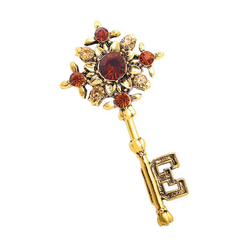 Vintage Baroque Palace Style Key Brooches Pins For Women Girls Elegant Crystal Retro Suit Coat Badges Buckle Accessories