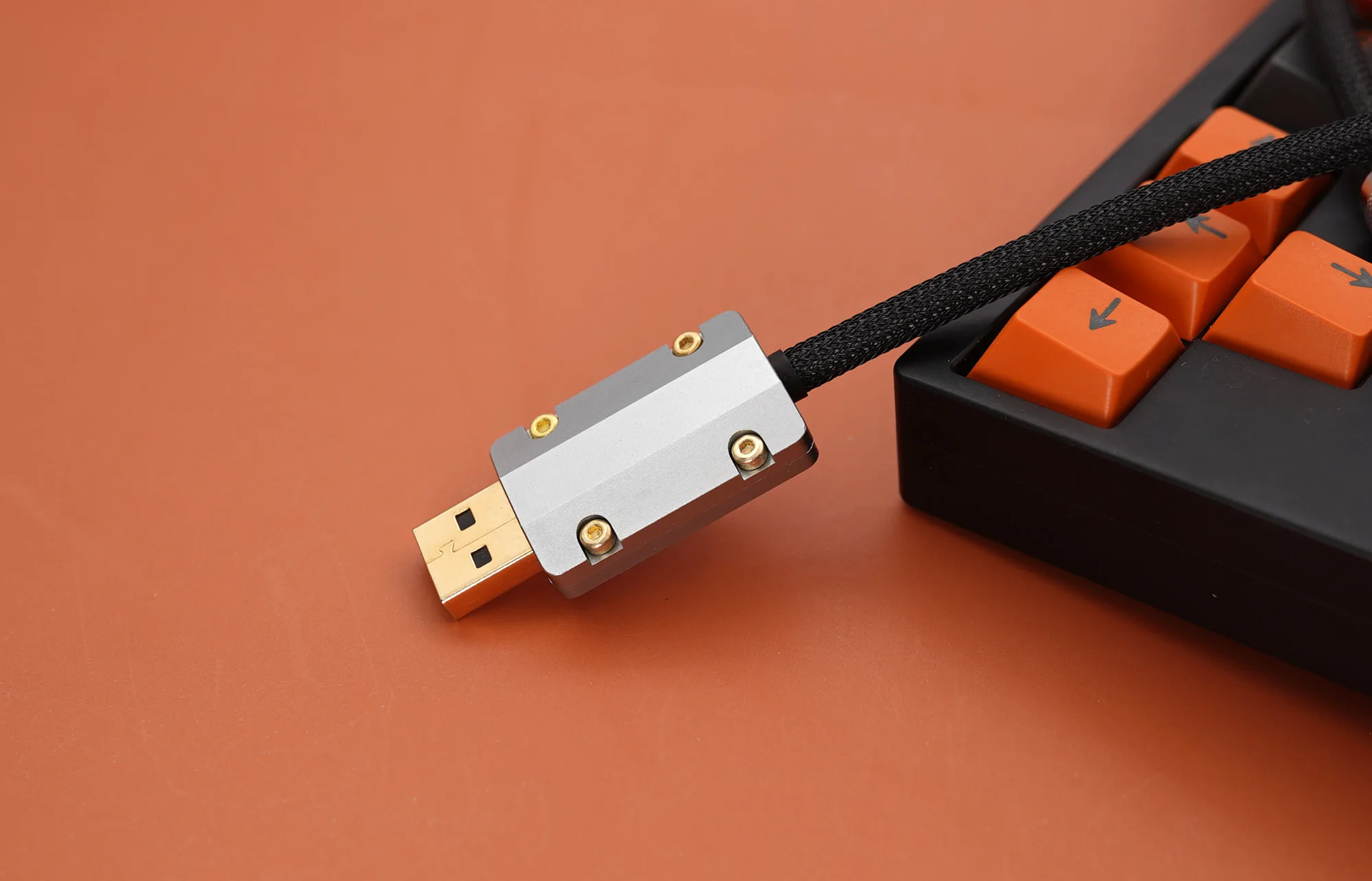 GeekCable Handmade Customized Mechanical Keyboard Data Cable GMK Theme Limited Edition Keycap Cable Large Carbon usb cable