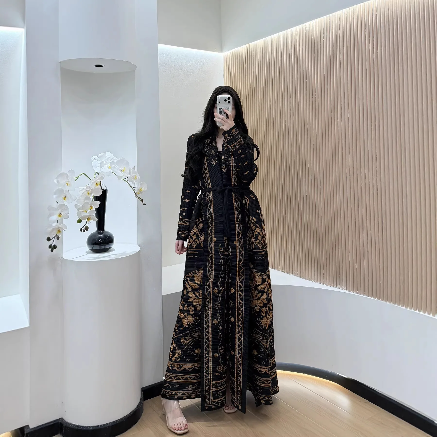 

Miyake Pleated Vintage Printed Turn-down Collar Long Sleeve Long Jacket Women Designer Abaya New Dubai Fashion Plus Size Coats