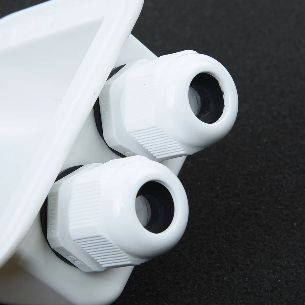 Two-Aperture Roof Wire Entry Gland Box for Motorhome For Caravan RV Boat Yacht Non-Destructive Installation Process