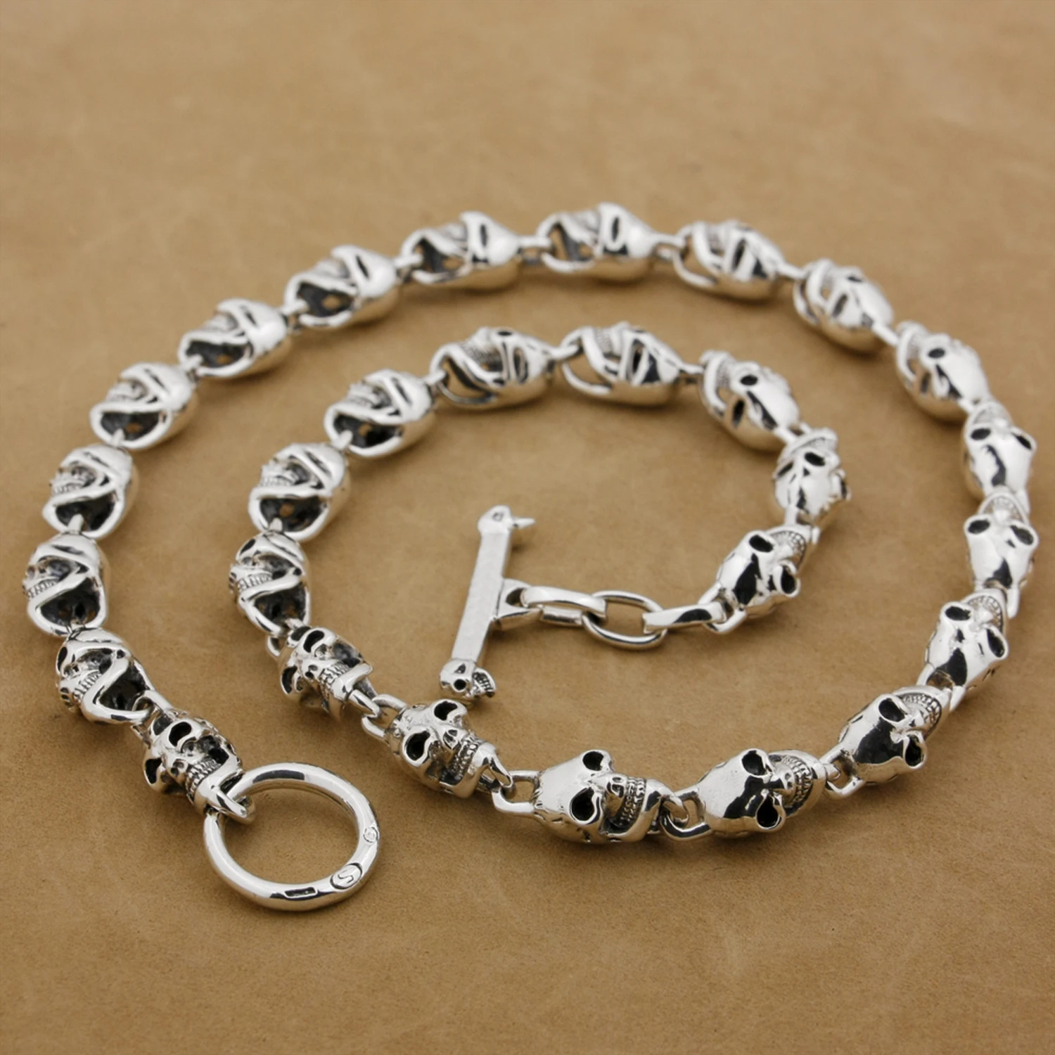 

Ожерелье в стиле панк с черепами из стерлингового серебра 925 пробы 8W004N