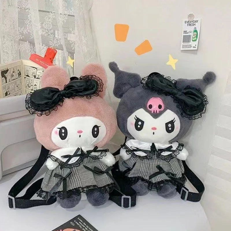 32Cm Nieuwe Sanrio Kuromi Melodie Cinnamoroll Schattige Pluche Knapzak Gevulde Sofa Kussen Meisje Kawaii Verjaardagscadeau