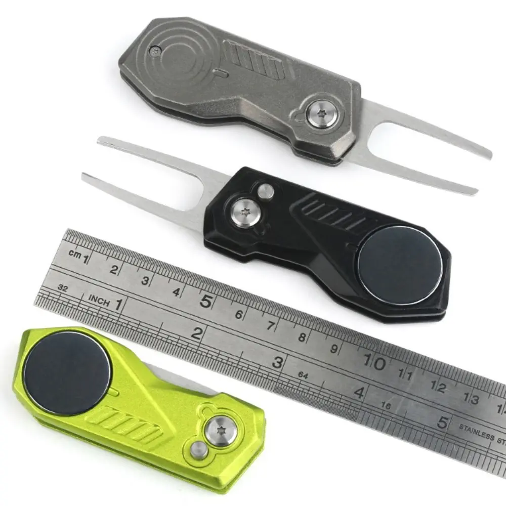 Switchblade Golf Divot Reparatie Tool Aluminium Bal Marker Mini Golf Divot Tools Knop Opvouwbare Golf Groene Vork