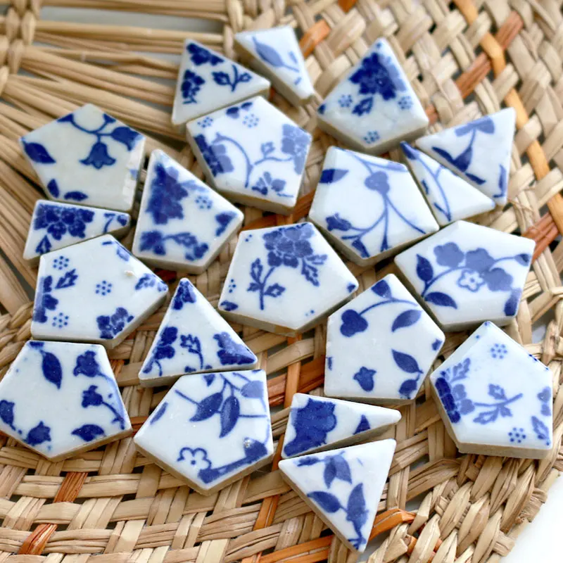 100g de azulejos de cerámica DIY para mosaico, azulejos de espejo de vidrio, adornos hechos a mano, azulejos para manualidades de pared, cristal colorido para materiales decorativos.