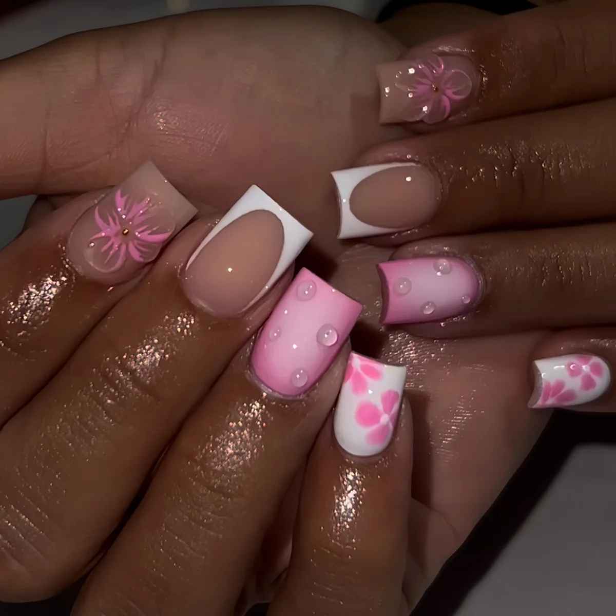 24 قطعة زهر بارد الحلو الأظافر وهمية حافة سوداء النمط الفرنسي ثلاثية الأبعاد زهرة تصاميم اضغط على الأظافر قصيرة مربع الأوروبي يمكن ارتداؤها مسمار