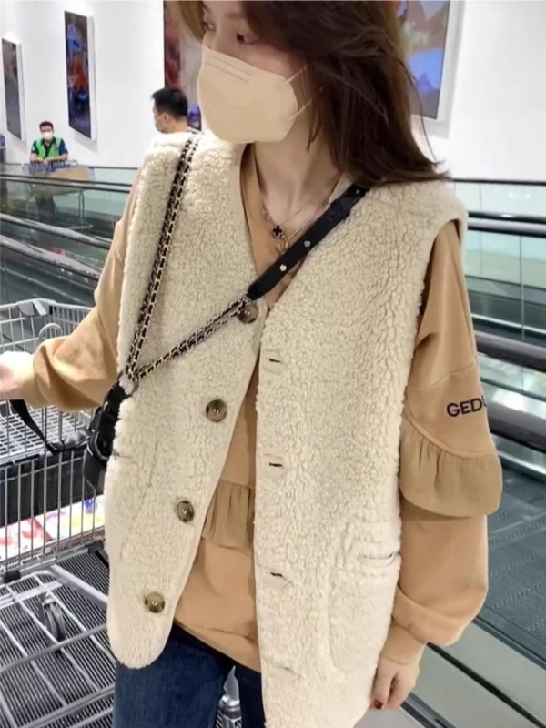 

Жилет из меха ягненка, осень-зима 2022, новинка, свободная многослойная верхняя одежда, модное пальто-джато небольшого размера, женский жилет