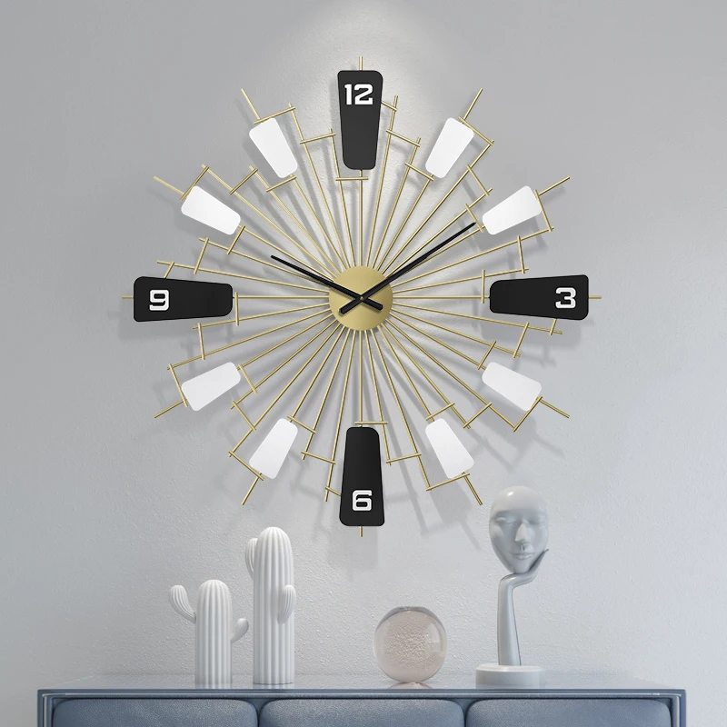 Nordic Light Luxury Wall Clock Living Room Modern Minimalist Personality Home Fashion Art Deco