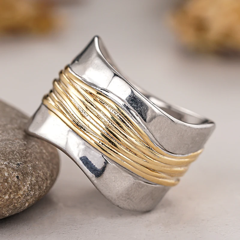 Huitan غير النظامية على شكل خواتم معدنية للنساء الذهب اللون سلك ملفوفة تصميم بيان خواتم الإناث ارتداء اليومي مجوهرات العصرية #4