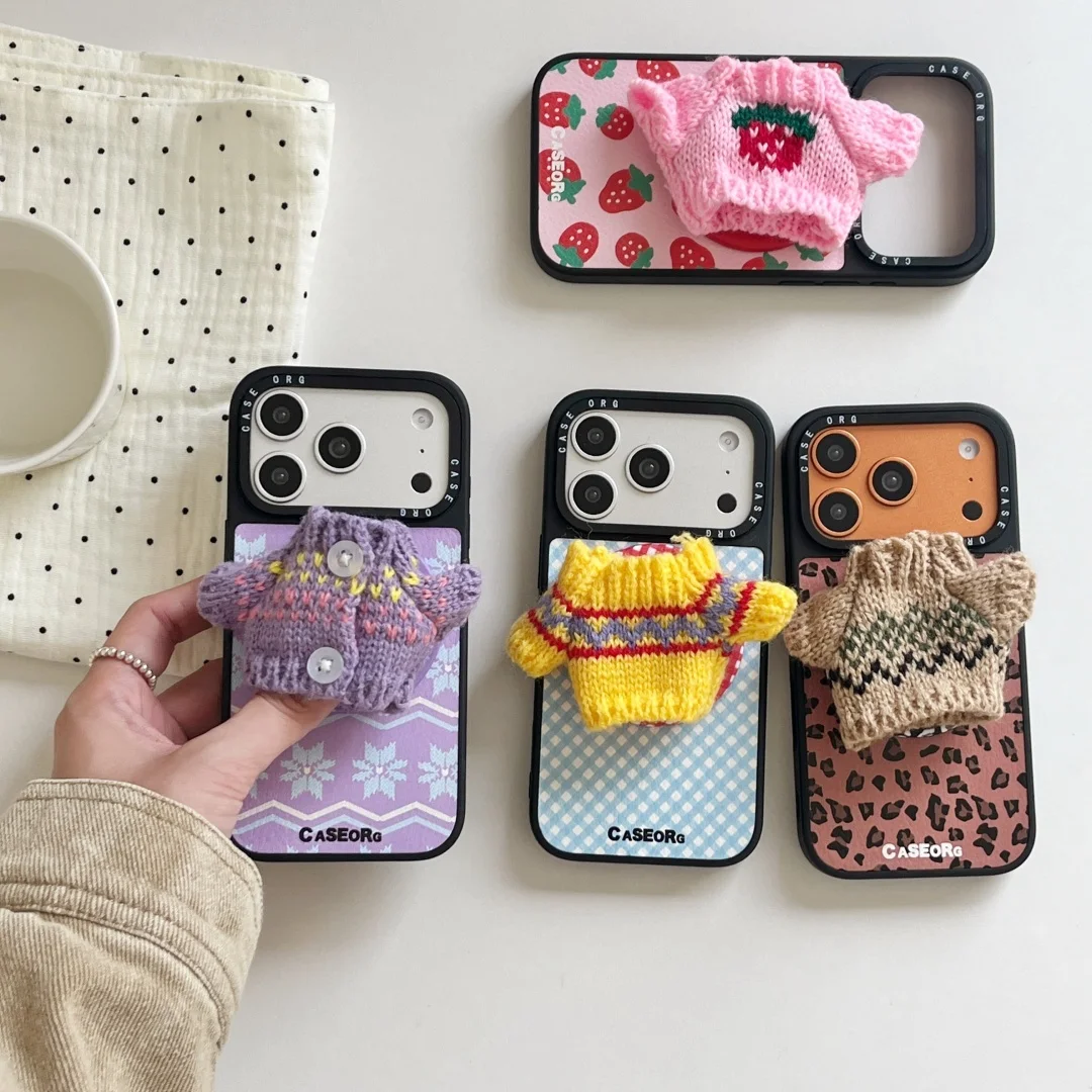 

Leopard print Strawberry Leaf Pattern with Small Sweater Magnetic Stand Holder Case for IPhone17 16 15 14 Pro Max Silicone Cover