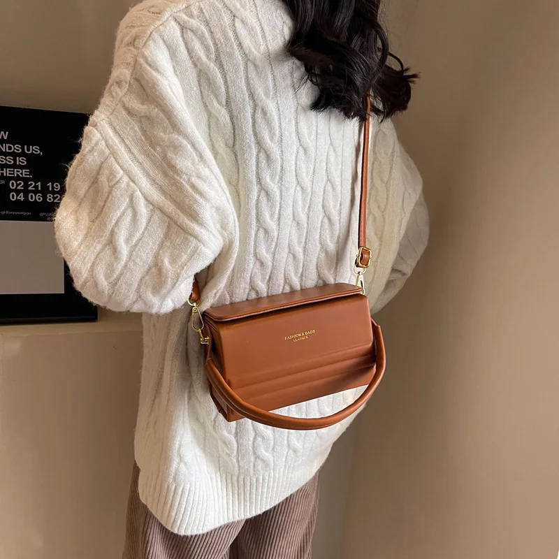 حقيبة صندوق شتوي، محفظة مربعة بسيطة للنساء، حقيبة كروس مدمجة من النهار إلى الليل، حقيبة كتف أنيقة ​