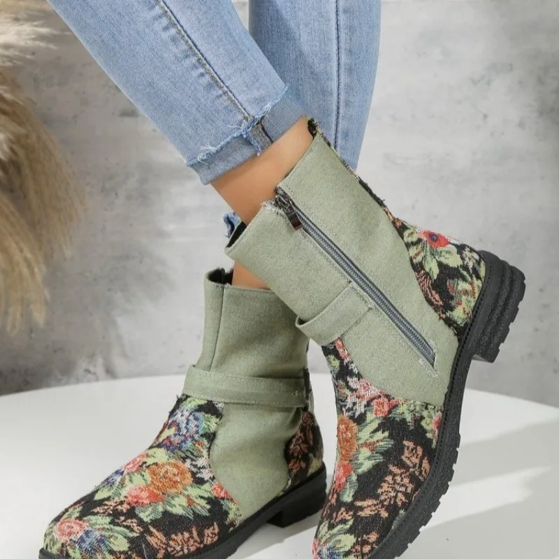 Botas de combate de camurça para mulheres, salto quadrado, fivela, zíper lateral, tamanho grande, design de moda, botas femininas, novo, PU1, 2024