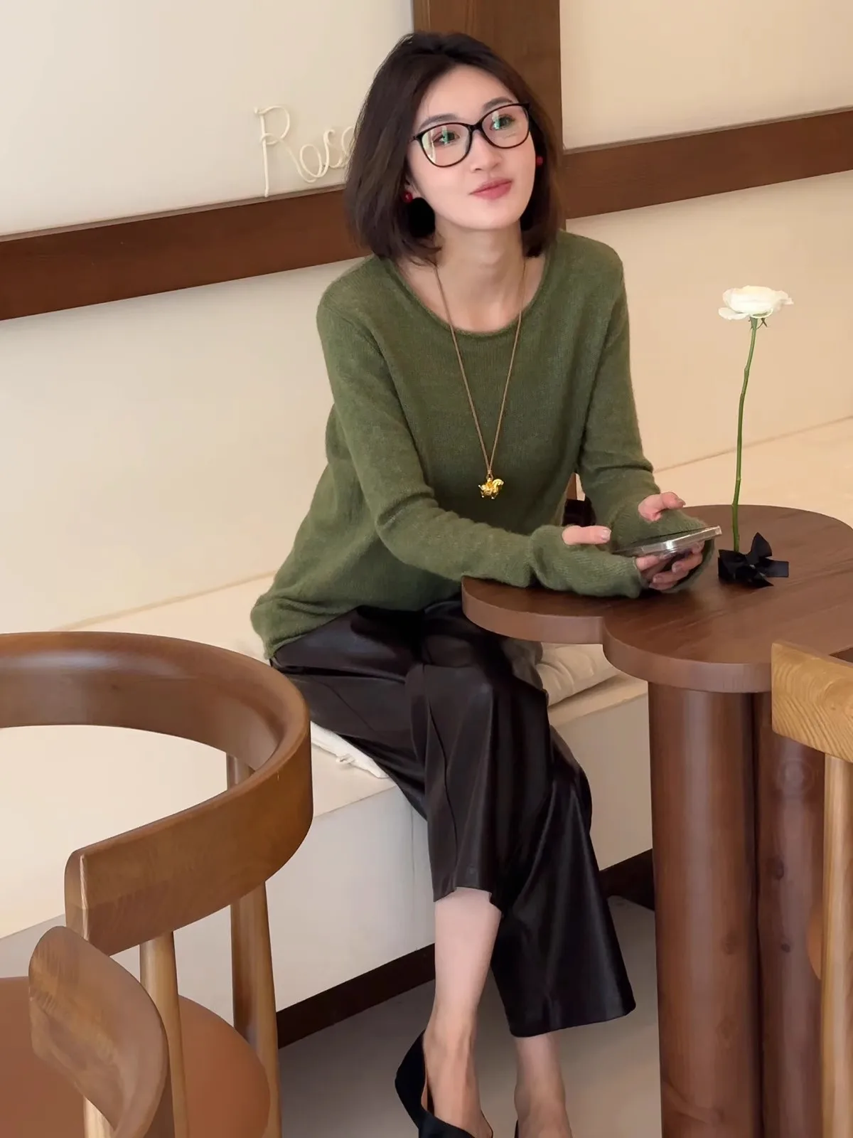 Koreanisches Lässiges Freizeit-Set für Damen, Einfarbig, Bequeme Mode, Gestrickt mit Schlankmachendem Effekt, Lässige Hose, Herbst Neuerscheinung