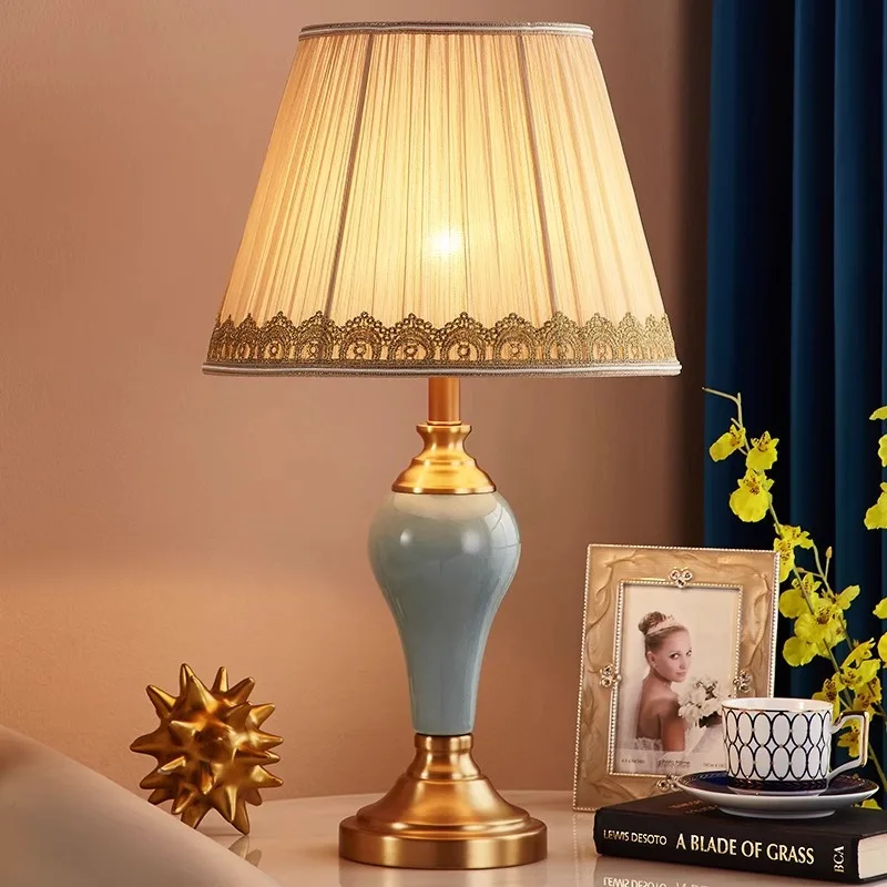 

Luxury Bedside Light European Style Wedding Room Table Lamp