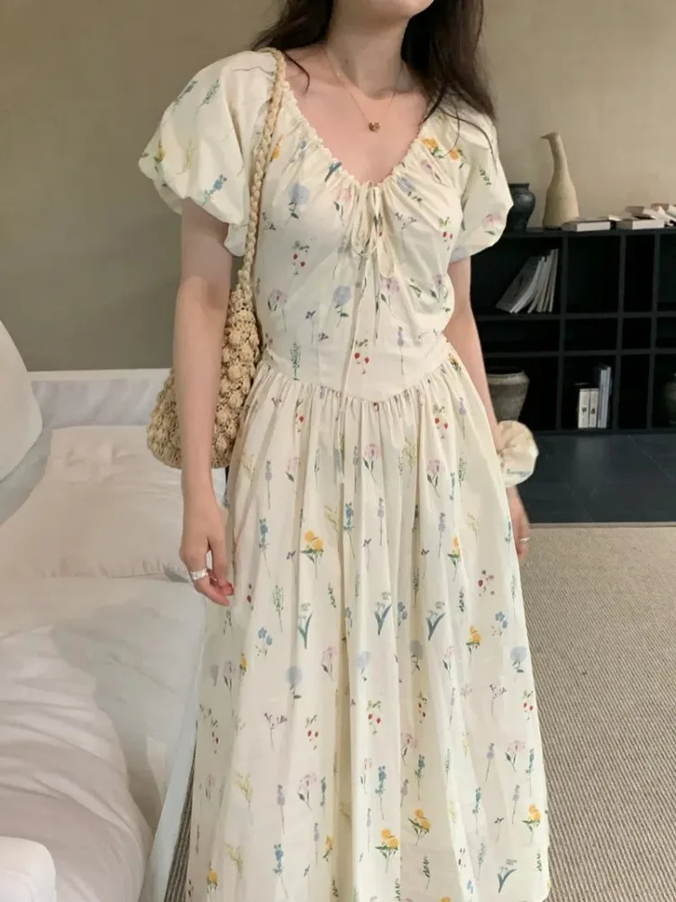 Vintage V-hals Bladerdeeg Mouw Lange Gebloemde Jurk Vrouwen Zomer Trekkoord Kraag Slanke Taille A-lijn Midi Zonnejurk Vrouwelijke 2025