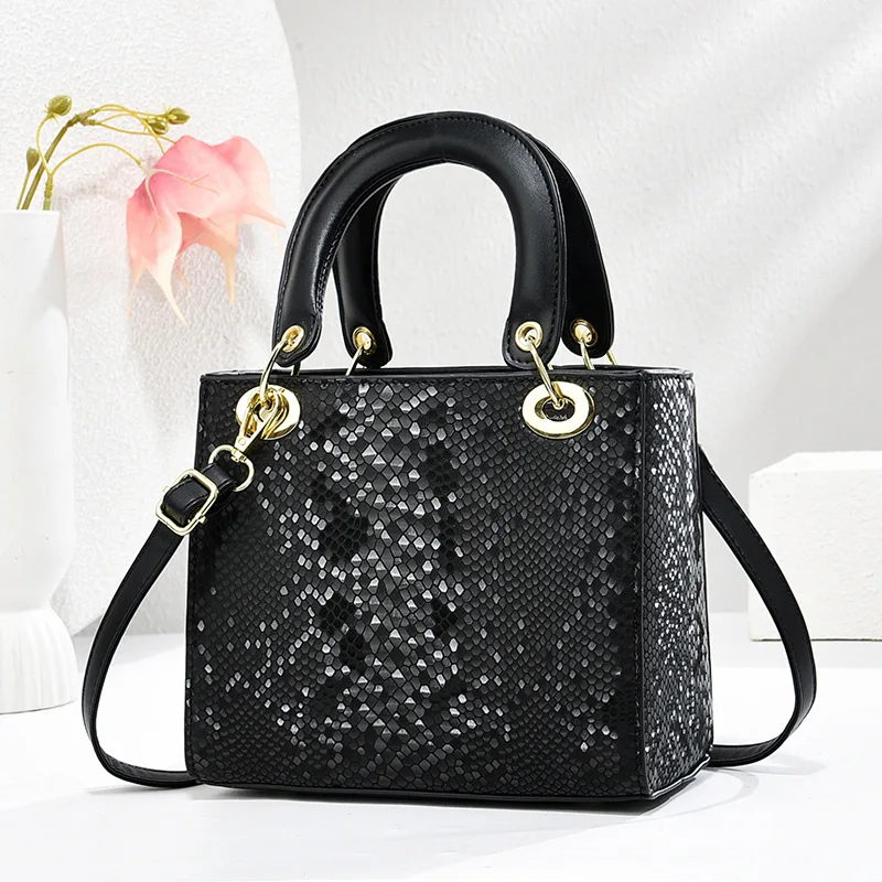 

2025 New Women's Shoulder Bag Crossbody Purse - Stylish Tote Handbag for Office Commute - Fashion Work Casual Daily Bag