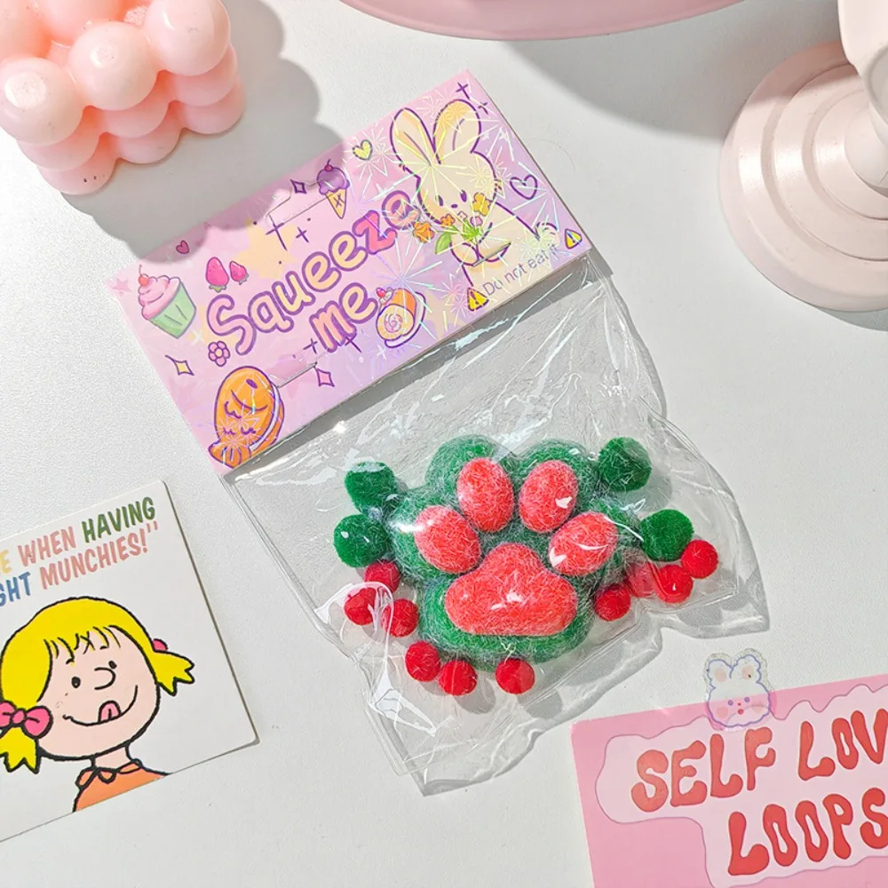 

Разминающие рождественские игрушки для кошачьей лапы, силиконовые игрушки ручной работы с мультяшным кошачьим когтем, медленный отскок, красочная игрушка для кошачьей лапы