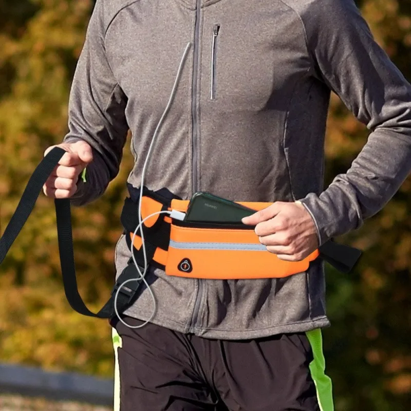 

Suitable Leash For Dogs Outdoor Running Dog Walking Dog Bag Convenient Waist Hanging Dog Training Pet Bag Dog Supplies