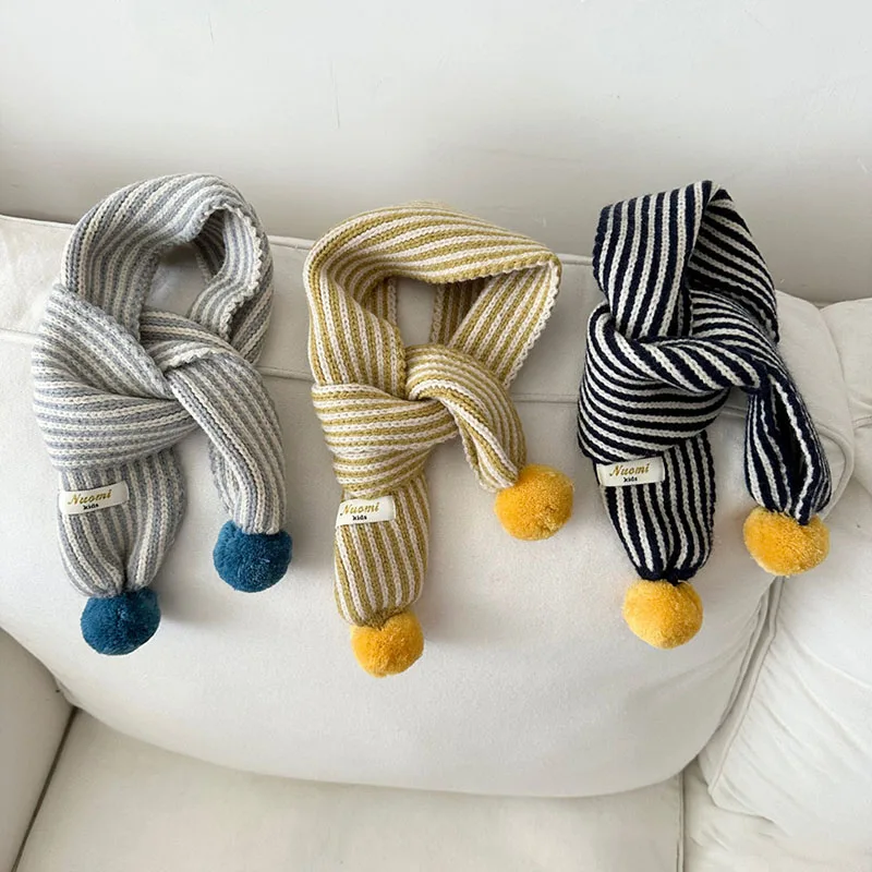 MILANCEL Neue Winter Kinder Schal Nette Vertikale Streifen Baby Jungen Warme Schal Pelz Ball Dekoration Kinder Mädchen Zubehör – Detail 3