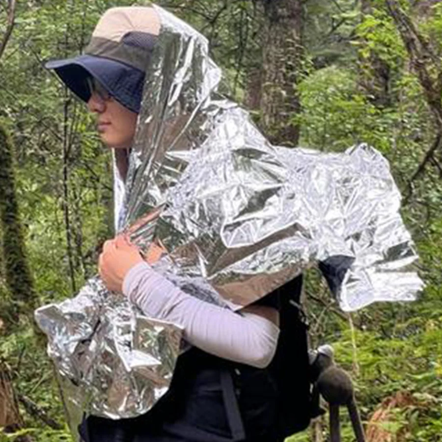 5 couvertures de survie d'urgence – couvertures isolantes en aluminium coupe-vent et résistantes au froid, adaptées à l'exploration en plein air et