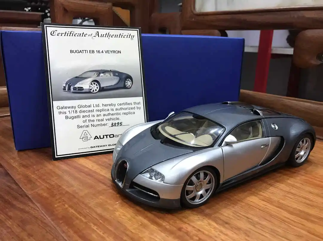 Autoart 1:18 Veyron 16.4 Silver Gray Alloy Fully Open Simulation Limited Edition Alloy Metal Static Car Model Toy Gift