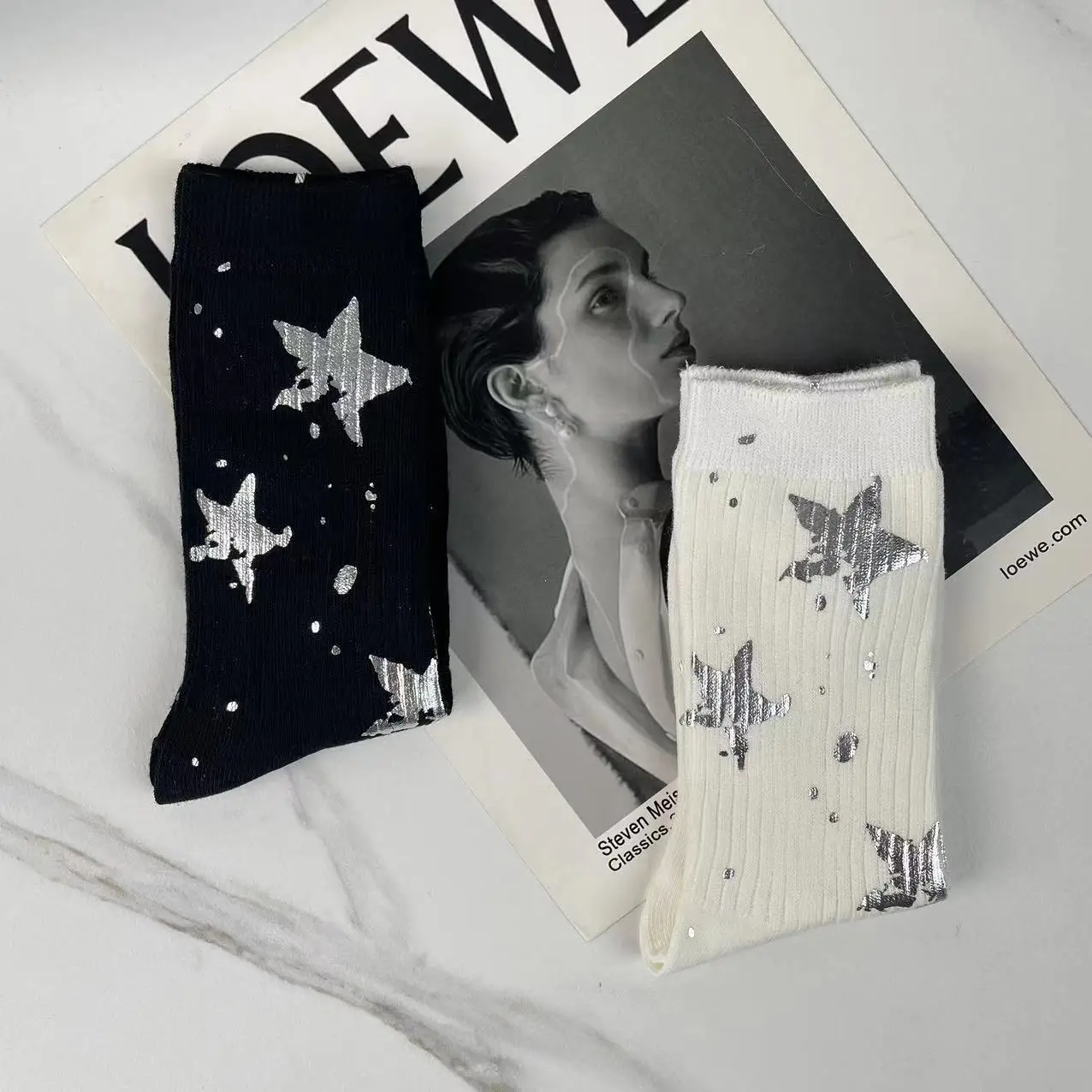 Calcetines largos de algodón con estampado de estrellas para mujer, calcetín informal a la moda, de alta calidad, talla 35-40, novedad de invierno, 2023