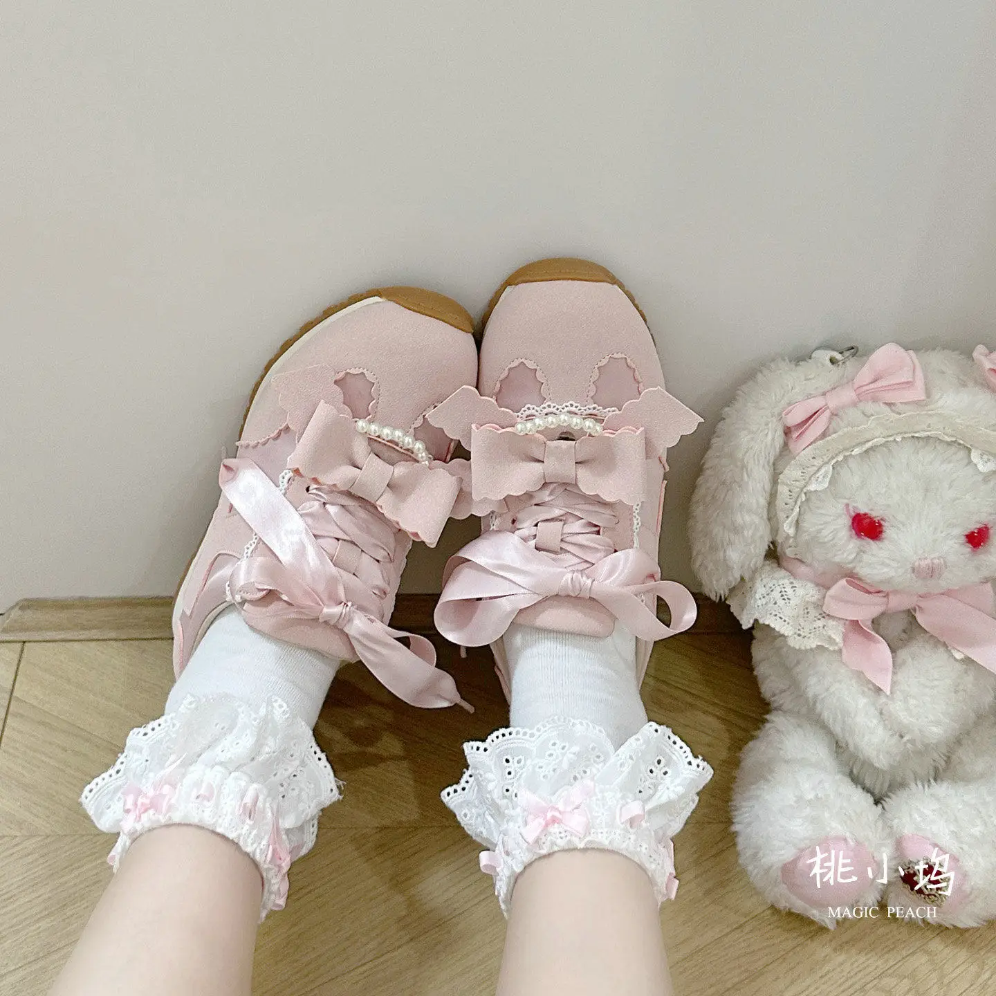 

Оригинальные кроссовки Sweetheart Lolita, женские милые кроссовки с кружевом и жемчужным бантом для милых девушек в стиле Лолита, повседневная обувь для студенток