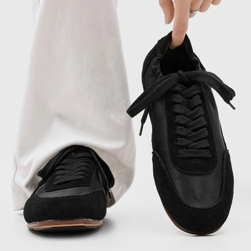 DIMANYU Men's Retro German Trainers 2026 New Flat Casual Shoes For Men Simple Large Size Lace-up Sneakers Men