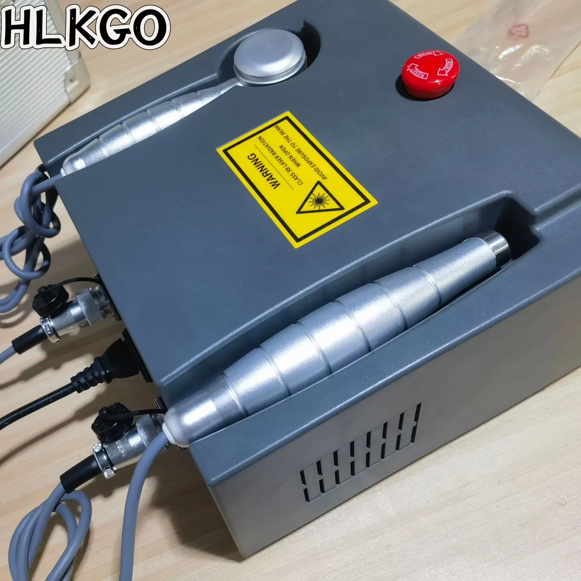 

Новое оборудование для физиотерапии с холодным лазером HLKGO 808 нм 650 нм, лазерный аппарат для терапии красным светом при артрите, для глубоких тканей суставов и мышц