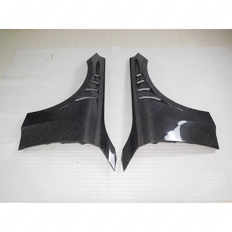 

Carbon Fiber Vented Front Fenders Wing for 2 Series G42 2022-2024