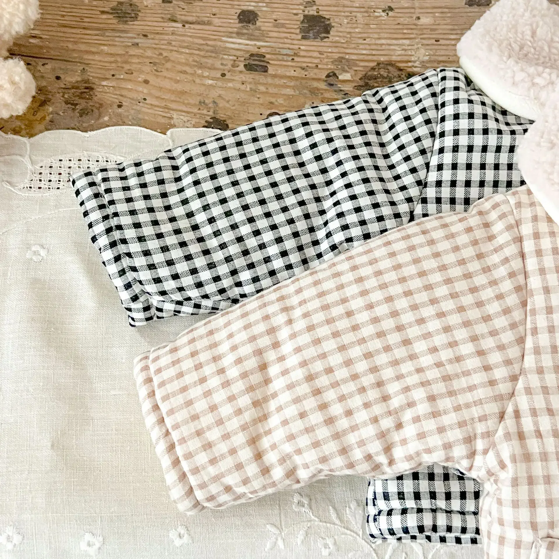 LILIGIRL الشتاء طفلة الملابس منقوشة معطف دافئ صوف مبطن الكرتون الدب التطريز الأطفال القطن وسادة مبطنة