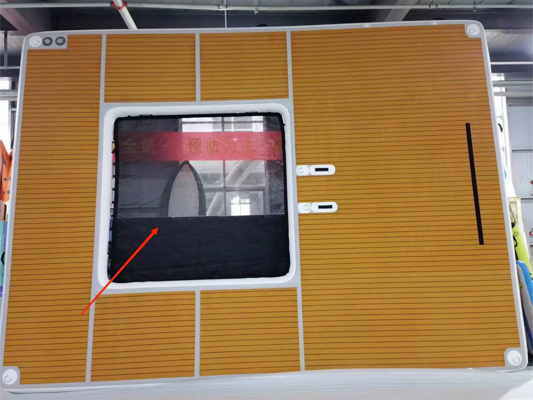 عالية الجودة OEM المحمولة حوض رشاقته العائمة منصة قطرة غرزة النسيج نفخ بركة البحر مع صافي